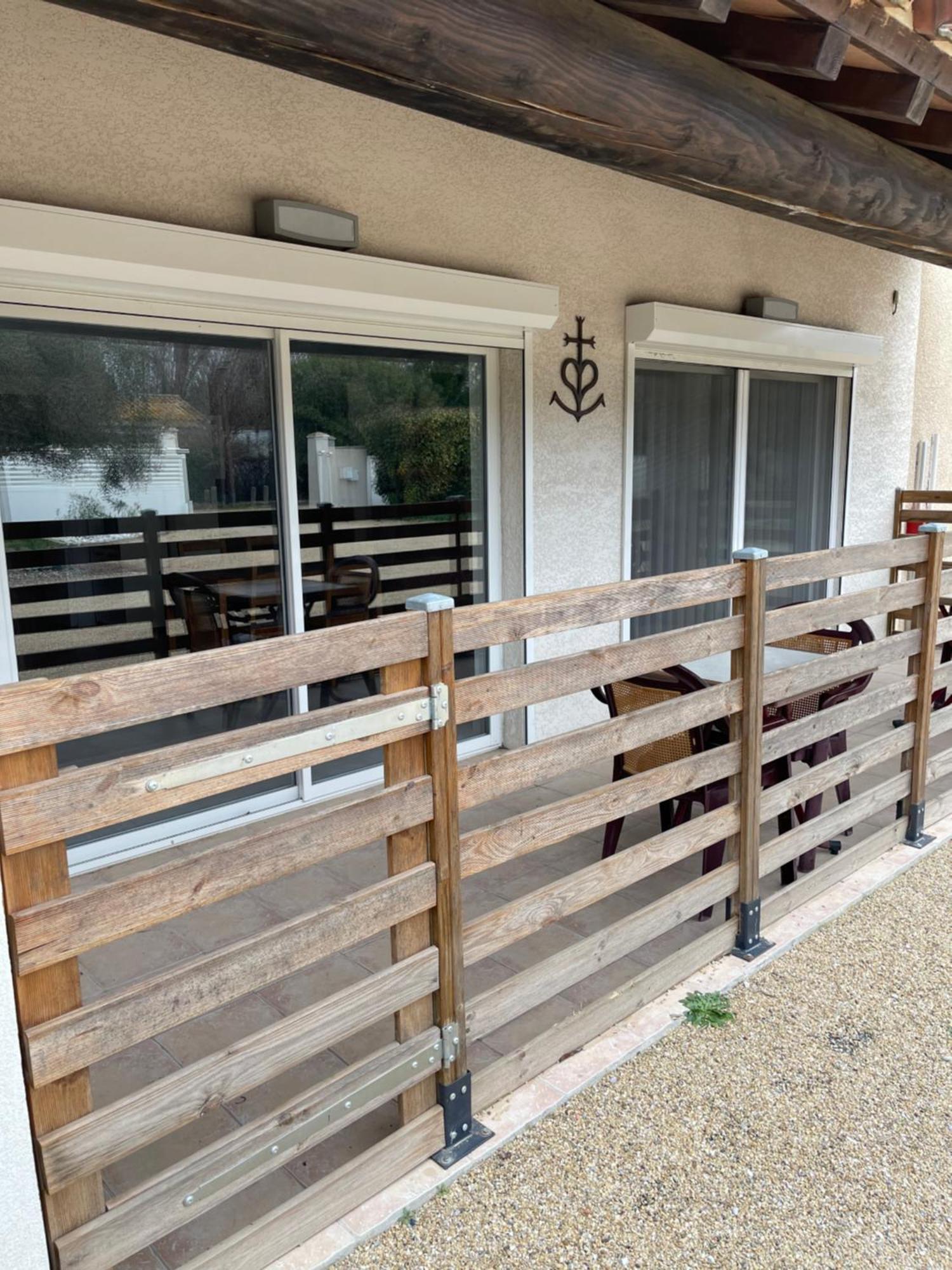 Studio 40M2 Avec Terrasse Le Mas De Lauriane Saintes-Maries-de-la-Mer Kültér fotó